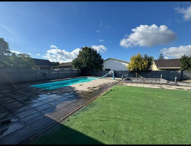 4 BEDROOM HOUSE FOR SALE IN MOUNTAIN RISE